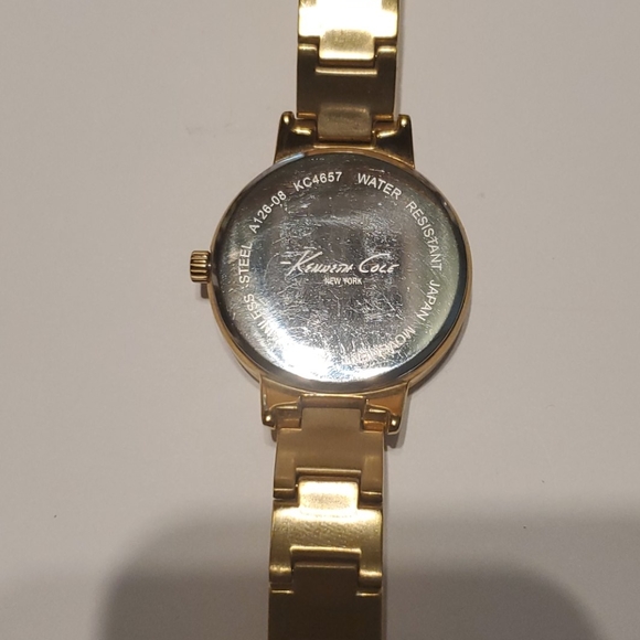 Kenneth Cole woman's watch - Picture 2 of 3